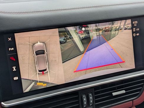 Used 2023 Porsche Cayenne S image 19