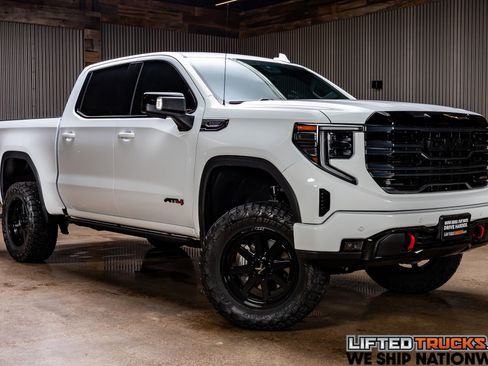 Used 2025 GMC Sierra 1500 AT4 w/ AT4 Premium Package AWD/4WD image 1