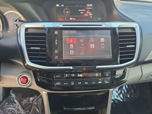 Used 2017 Honda Accord EX-L image 6