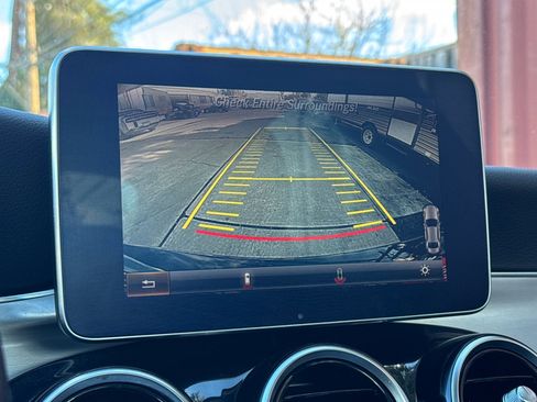 Used 2015 Mercedes-Benz C 300 Sedan image 23