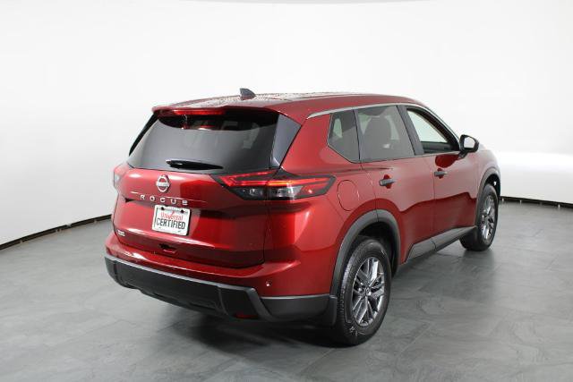 Certified 2025 Nissan Rogue S FWD image 4