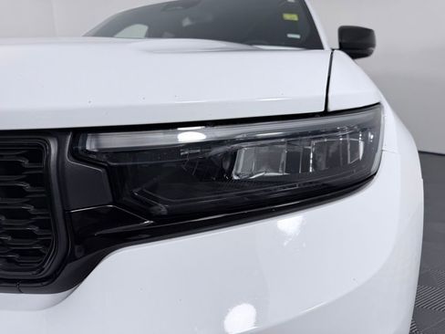 Used 2023 Jeep Grand Cherokee L Laredo image 26