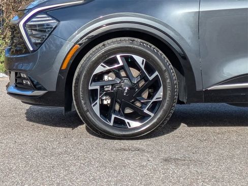 Used 2024 Kia Sportage SX image 10