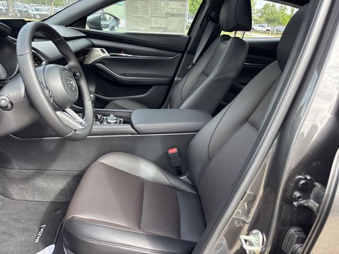 New 2026 MAZDA MAZDA3 2.5 S Hatchback w/ Premium Pkg FWD image 14