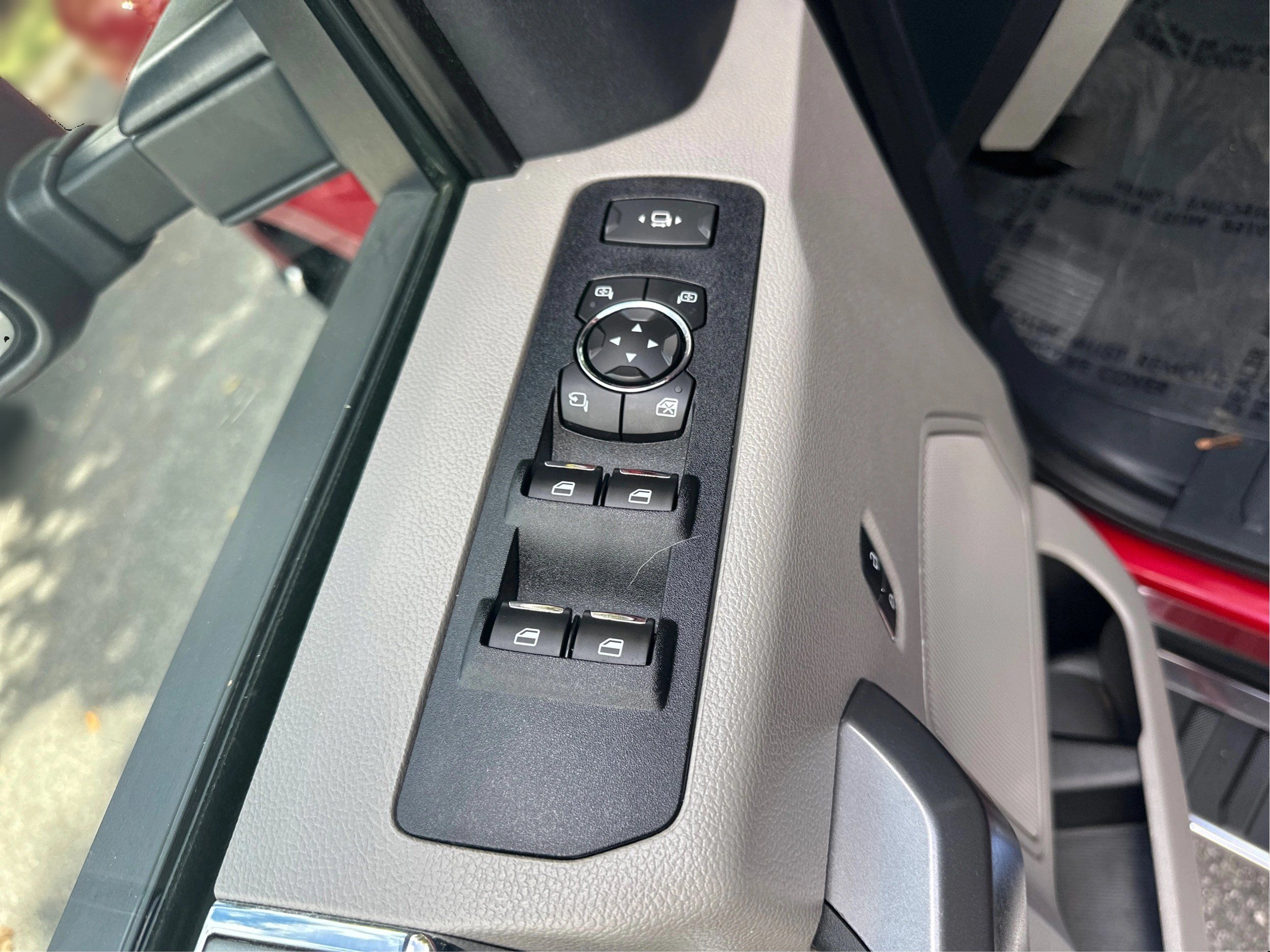 Used 2022 Ford F350 XLT w/ XLT Premium Package AWD/4WD image 29