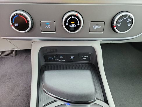 New 2026 Hyundai Kona SE image 29