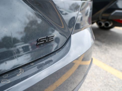 Used 2026 Toyota Camry SE w/ Convenience Package image 12