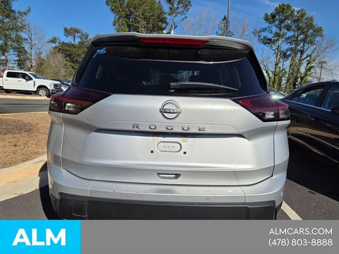 Used 2025 Nissan Rogue SV image 7
