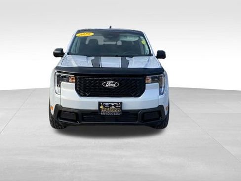 Used 2025 Ford Maverick Lariat w/ Black Appearance Package image 2