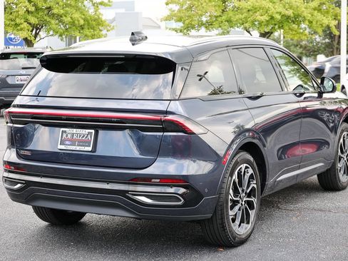 Used 2024 Lincoln Nautilus Reserve w/ Equipment Group 202A AWD/4WD image 41