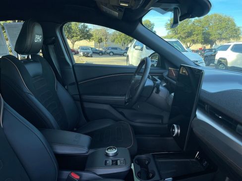 Used 2023 Ford Mustang Mach-E GT image 40