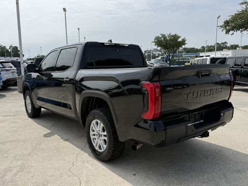 Used 2025 Toyota Tundra SR5 w/ SR5 Convenience Package AWD/4WD image 6