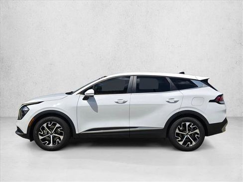 Used 2023 Kia Sportage EX FWD image 8