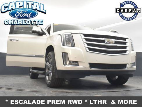 Used 2015 Cadillac Escalade Premium image 36
