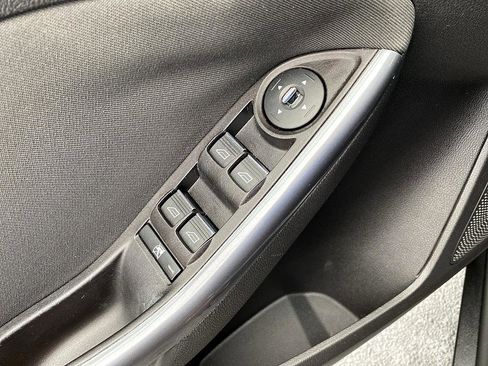 Used 2013 Ford Focus Titanium w/ Titanium Handling Pkg image 10