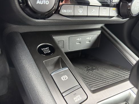 New 2026 Nissan Kicks SV image 20