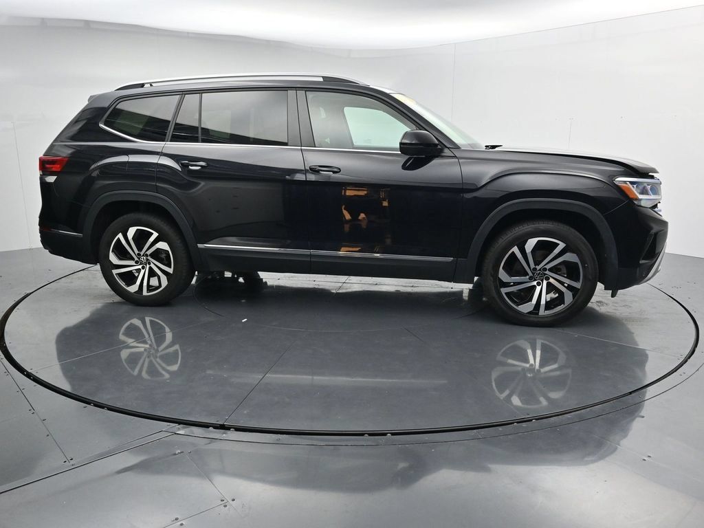 Used 2022 Volkswagen Atlas SEL AWD/4WD image 9