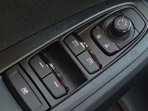 New 2026 Subaru Crosstrek 2.5i Premium image 18