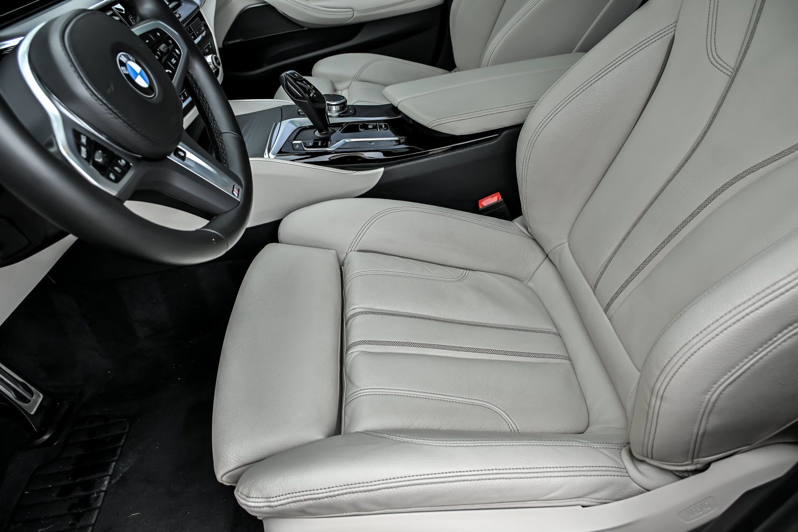Used 2023 BMW 530i xDrive w/ M Sport Package AWD/4WD image 20