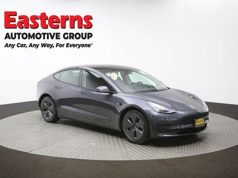 Used 2023 Tesla Model 3 Standard Range image 47