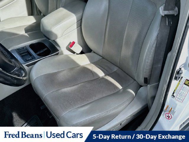 Used 2014 Subaru Outback 2.5i Limited w/ Moonroof Package AWD/4WD image 25