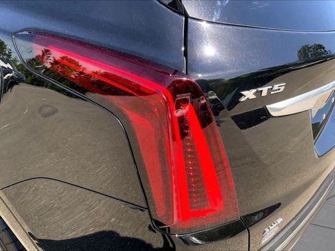 Used 2020 Cadillac XT5 Premium Luxury w/ Platinum Package AWD/4WD image 28