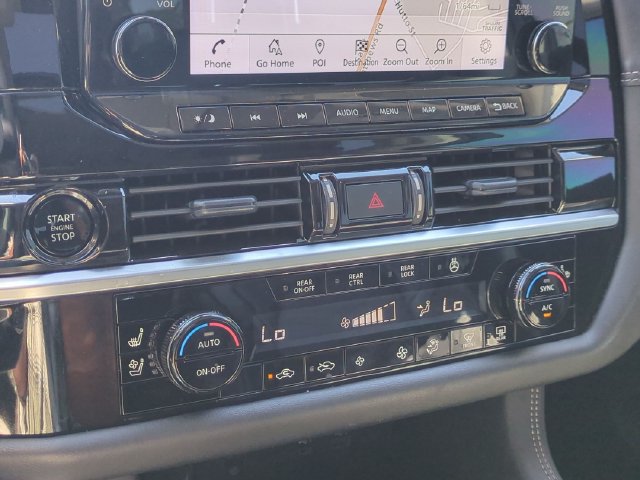 Used 2025 Nissan Pathfinder Platinum AWD/4WD image 25
