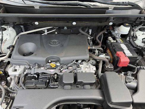Used 2022 Toyota RAV4 Limited FWD image 17