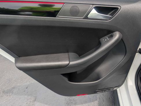 Used 2015 Volkswagen Jetta GLI SEL FWD image 23