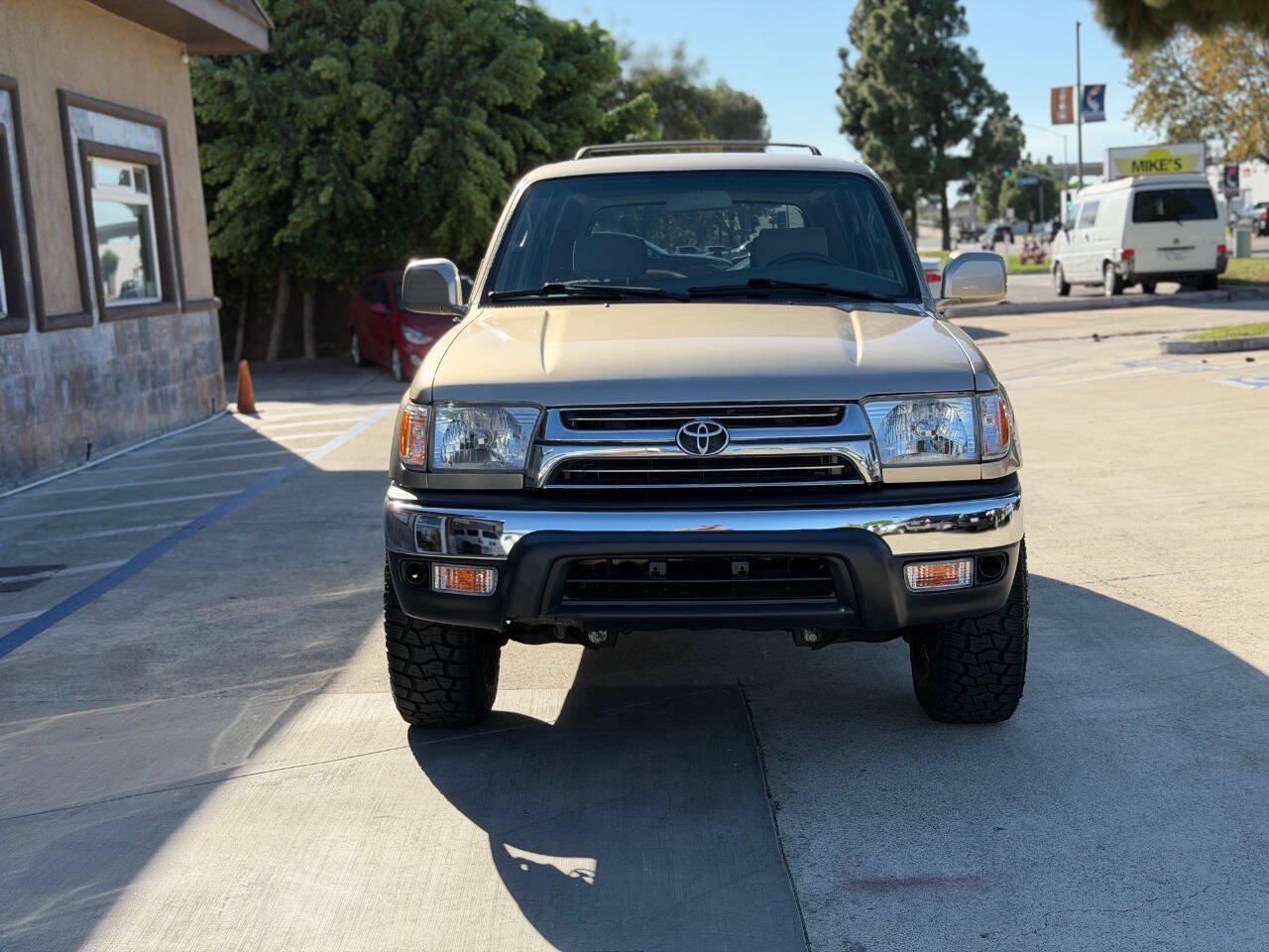Used 2001 Toyota 4Runner SR5 RWD image 3