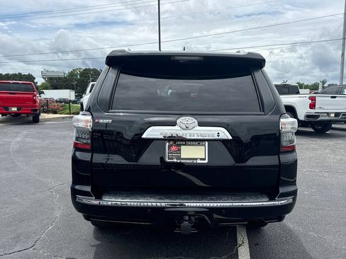 Used 2016 Toyota 4Runner Limited AWD/4WD image 7