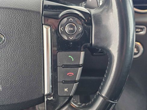 Used 2016 Land Rover LR4 HSE image 28