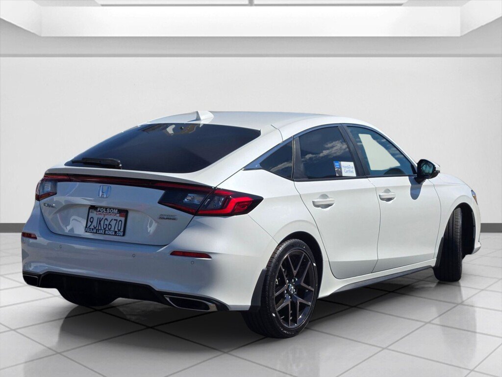 Certified 2024 Honda Civic Sport Touring image 5