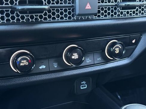 Certified 2024 Honda HR-V Sport image 24