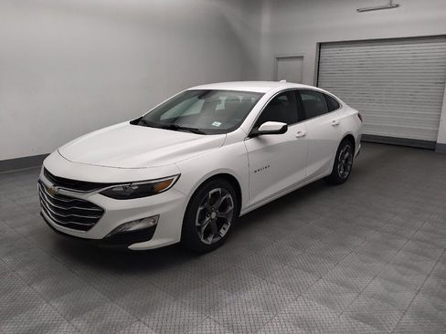 Used 2023 Chevrolet Malibu LT w/ Driver Confidence Package FWD image 2