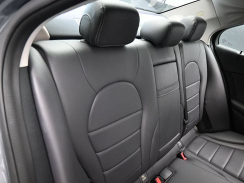 Used 2019 Mercedes-Benz C 300 Sedan image 36