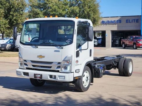 New 2024 Chevrolet Low Cab Forward 5500XD RWD image 9