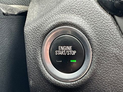 Used 2018 Buick Envision Essence FWD image 7