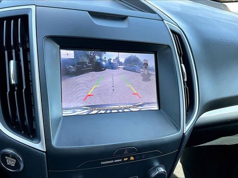 Used 2020 Ford Edge SEL w/ Convenience Package image 10