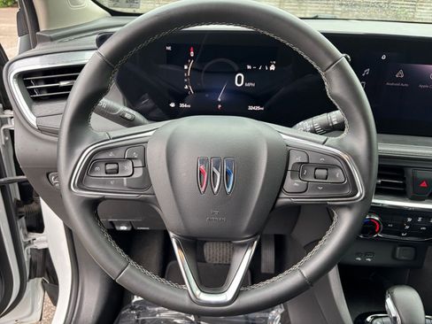 Used 2025 Buick Encore GX Preferred FWD image 28