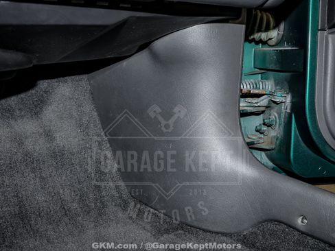 Used 1997 Chevrolet Camaro Z28 RWD image 79