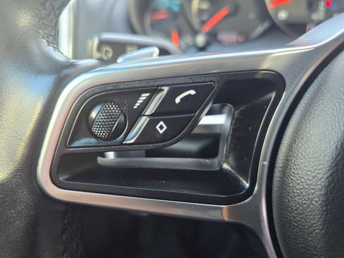 Used 2018 Porsche Cayenne Platinum Edition image 35