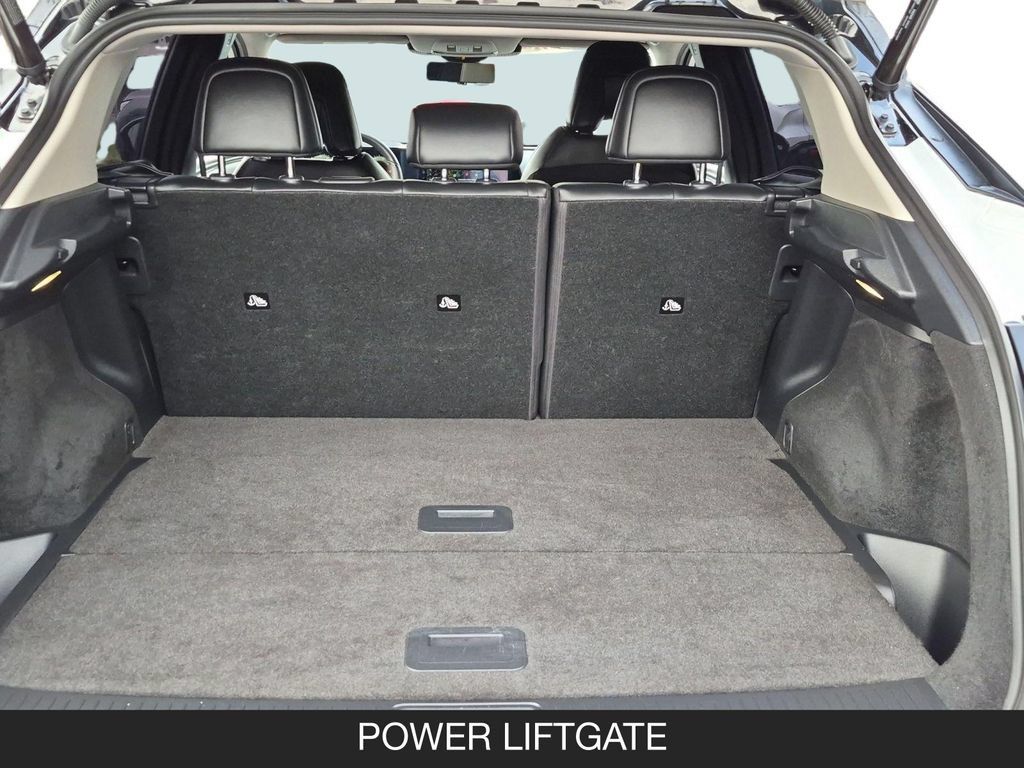 Used 2024 Nissan Ariya AWD image 25