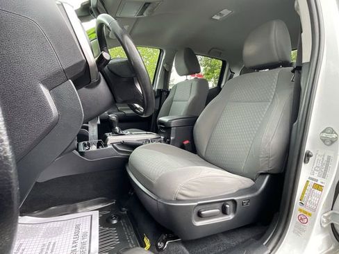 Certified 2020 Toyota Tacoma SR5 AWD/4WD image 14