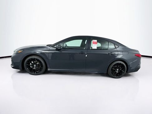 New 2026 Toyota Camry SE FWD image 5