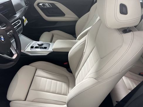 Used 2023 BMW 230i xDrive Coupe w/ Premium Package image 9