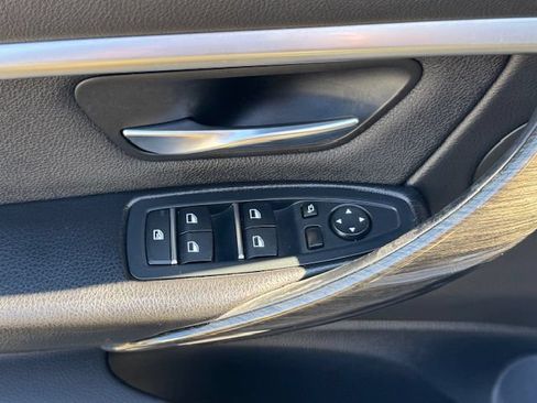 Used 2018 BMW 330i xDrive Sedan AWD/4WD image 10