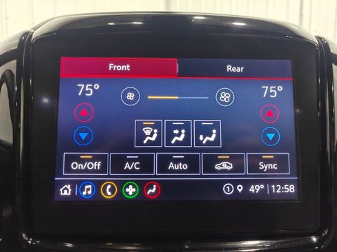 Used 2022 Chevrolet Traverse LT image 52