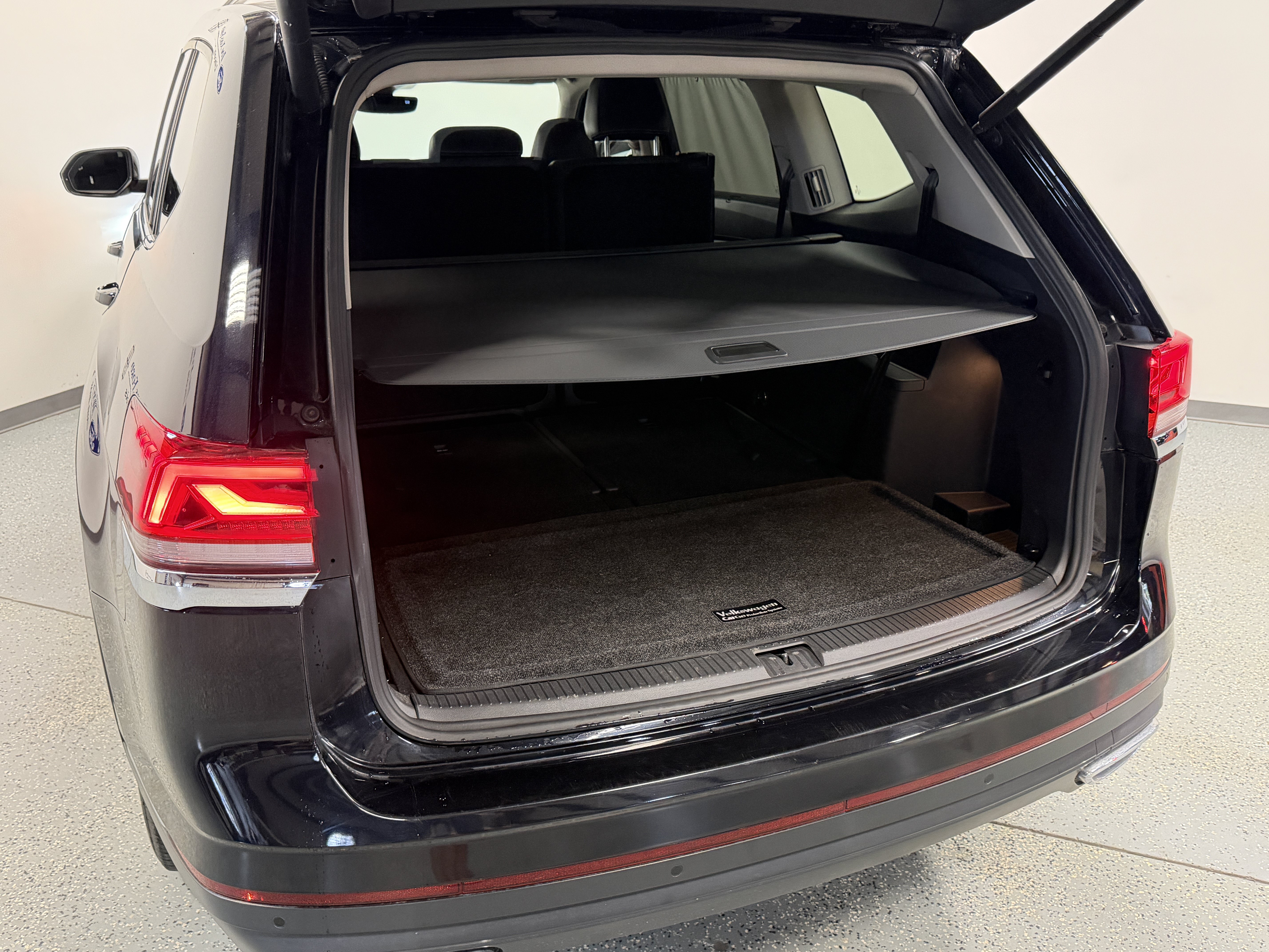Used 2021 Volkswagen Atlas SEL w/ MDO Package (Bench Seat) AWD/4WD image 26