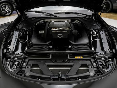 Used 2023 Mercedes-Benz SL 63 AMG 4MATIC w/ Driver Assistance Package image 42
